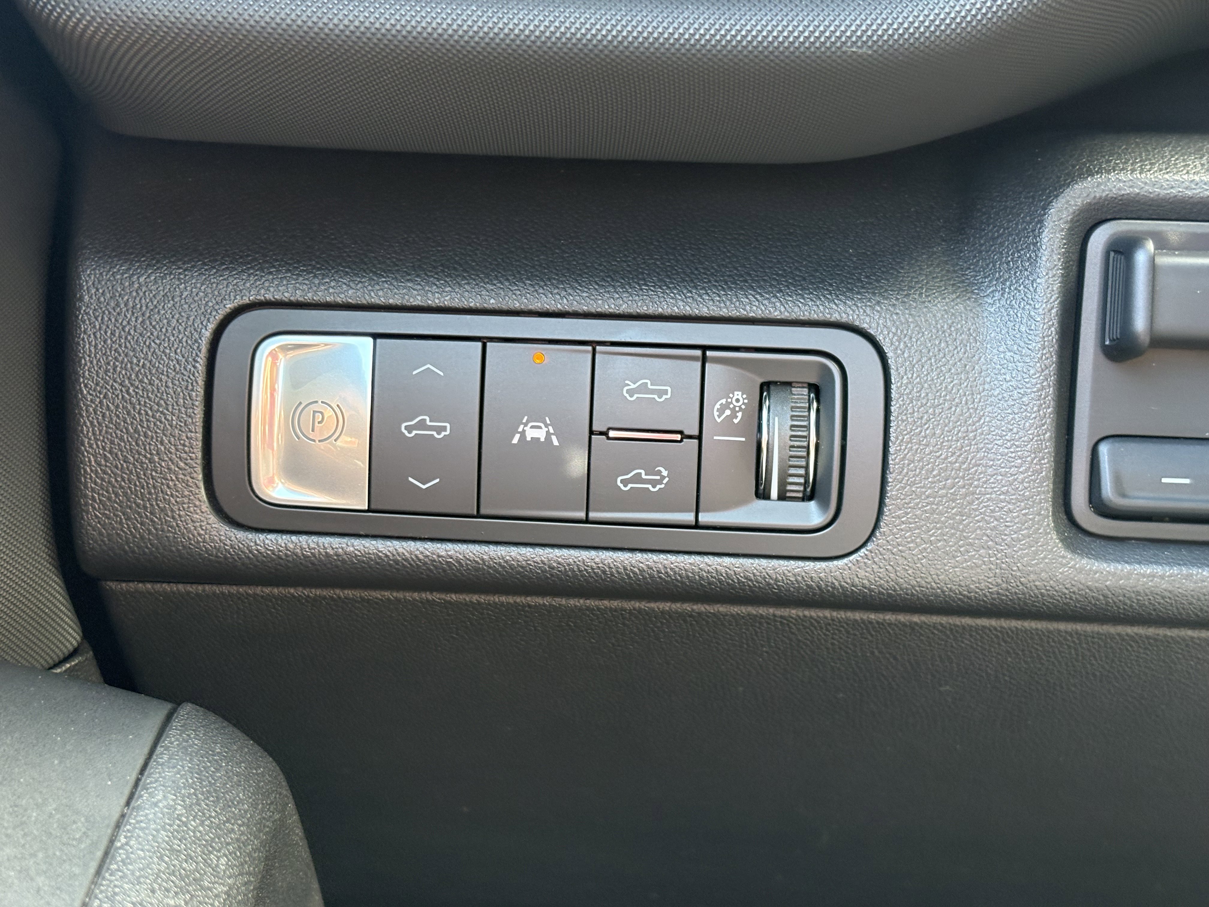 Used 2025 Chevrolet Silverado EV RST AWD/4WD image 26
