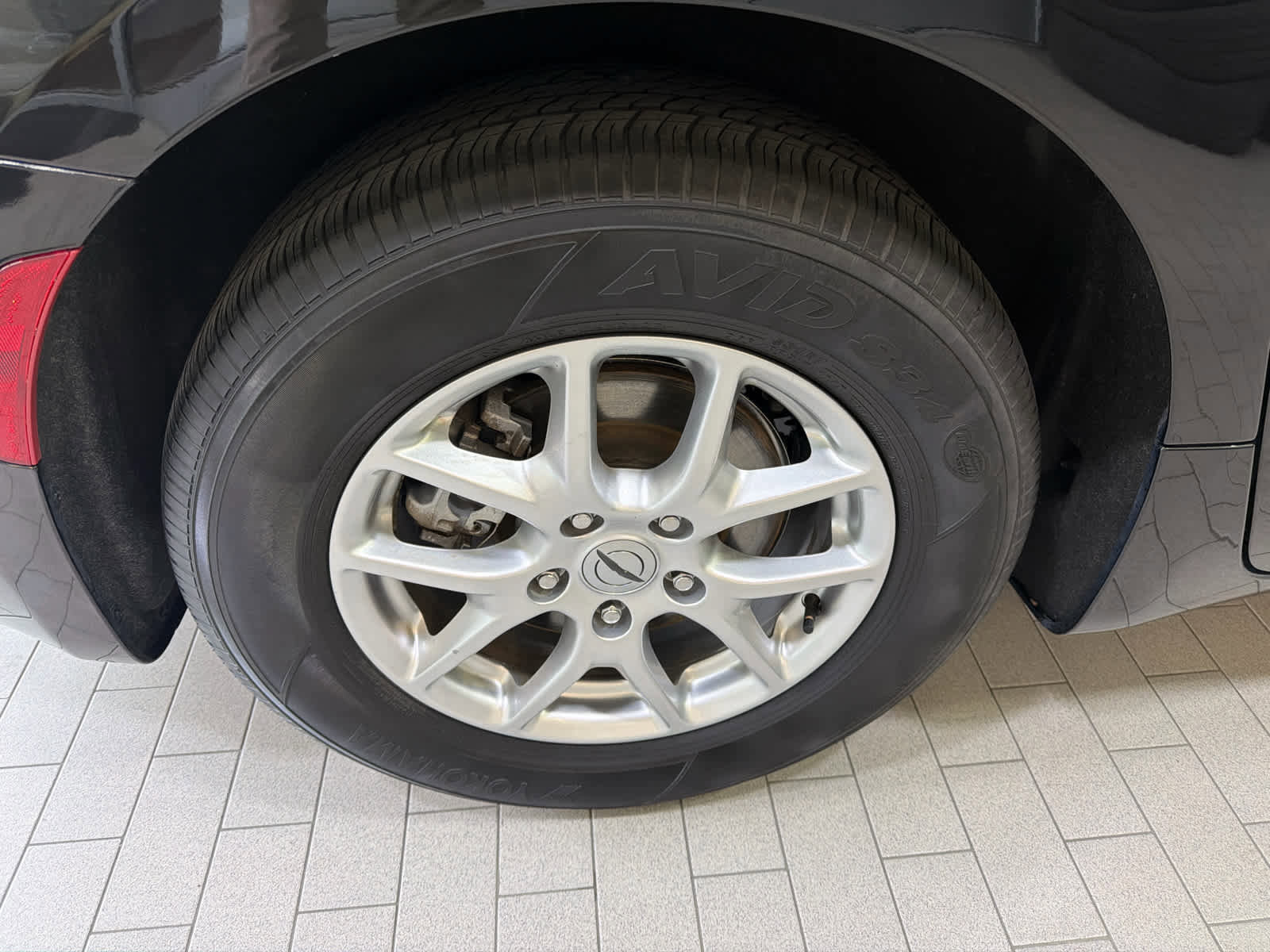 Used 2023 Chrysler Voyager LX FWD image 7
