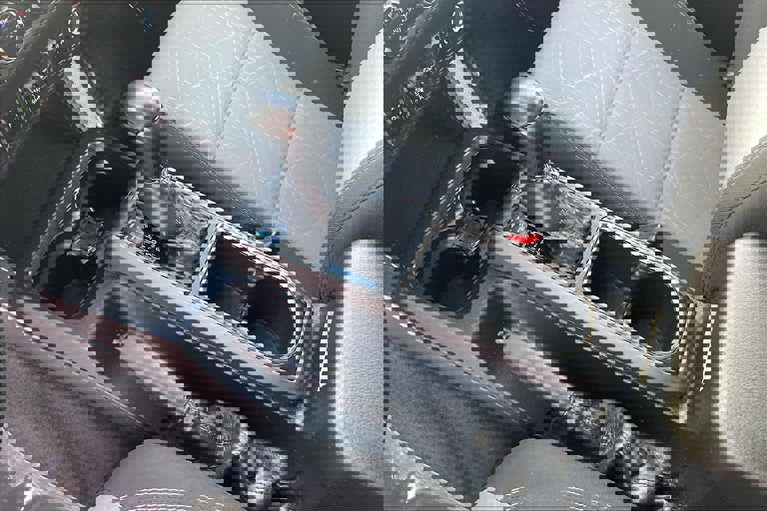 Used 2022 Toyota Tacoma TRD Off-Road w/ Technology Package AWD/4WD image 21