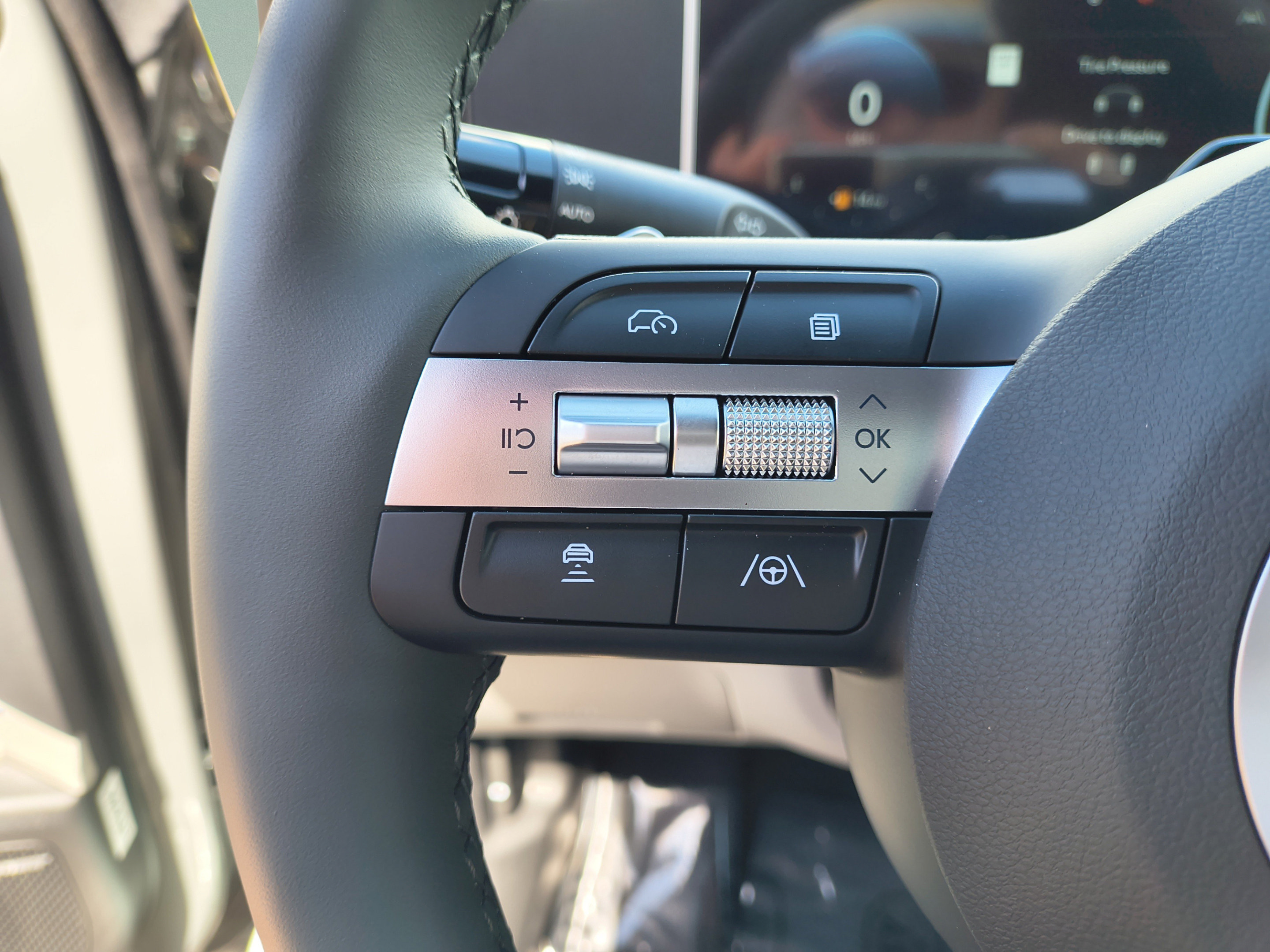New 2026 Hyundai Tucson Limited FWD image 29