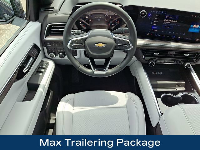 Used 2025 Chevrolet Tahoe Premier AWD/4WD image 3
