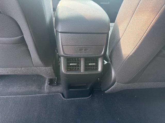 Used 2025 Chevrolet Equinox LT FWD image 30