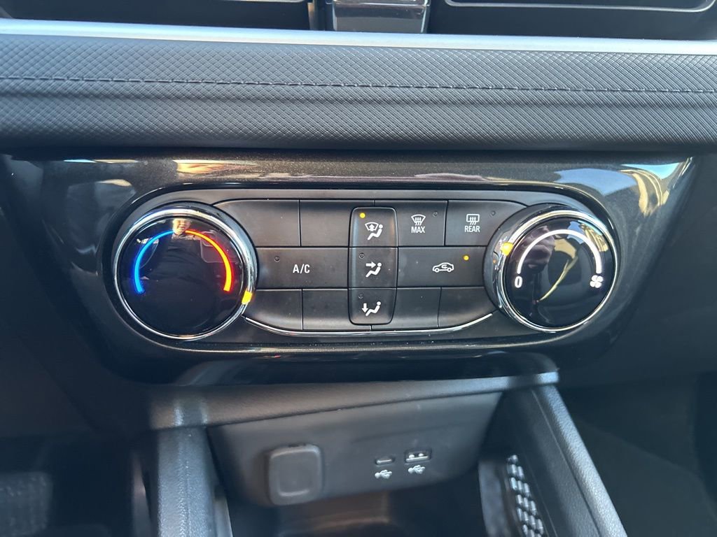 Used 2025 Chevrolet TrailBlazer LT image 22