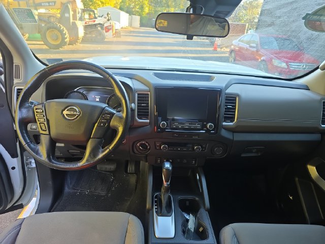 Used 2024 Nissan Frontier SV w/ SV Convenience Package AWD/4WD image 14