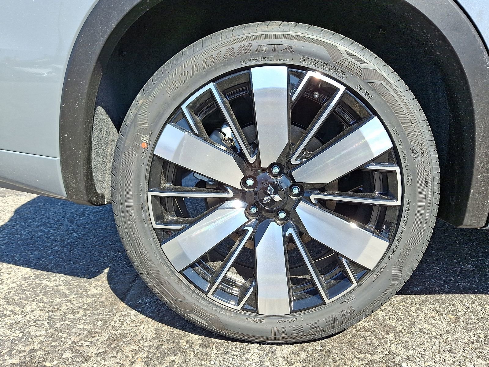 New 2026 Mitsubishi Outlander SEL AWD/4WD image 10