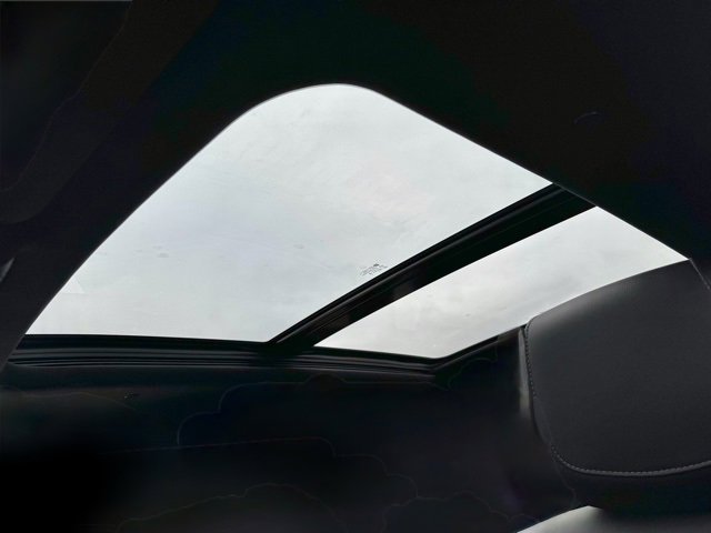 Certified 2023 Cadillac XT5 Premium Luxury w/ Technology Package image 6