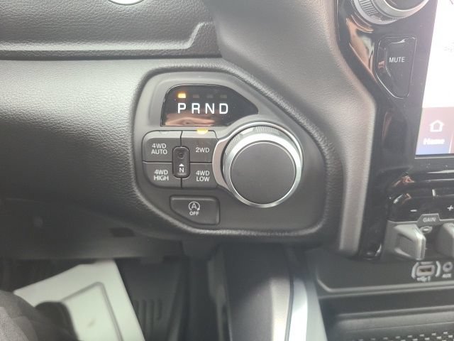 New 2026 RAM 1500 Big Horn AWD/4WD image 15