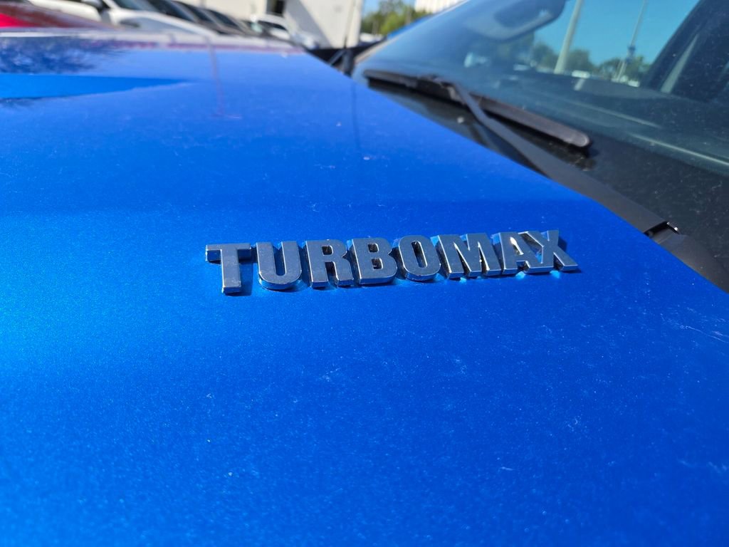 Certified 2025 Chevrolet Silverado 1500 Custom w/ Turbomax Blackout Package AWD/4WD image 4