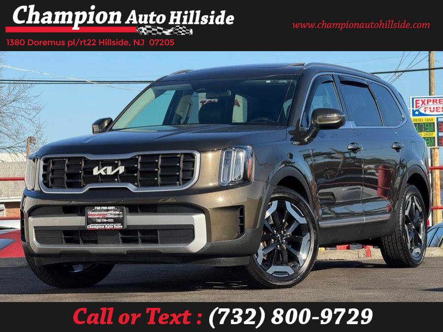 Used 2023 Kia Telluride S w/ S Sunroof Package