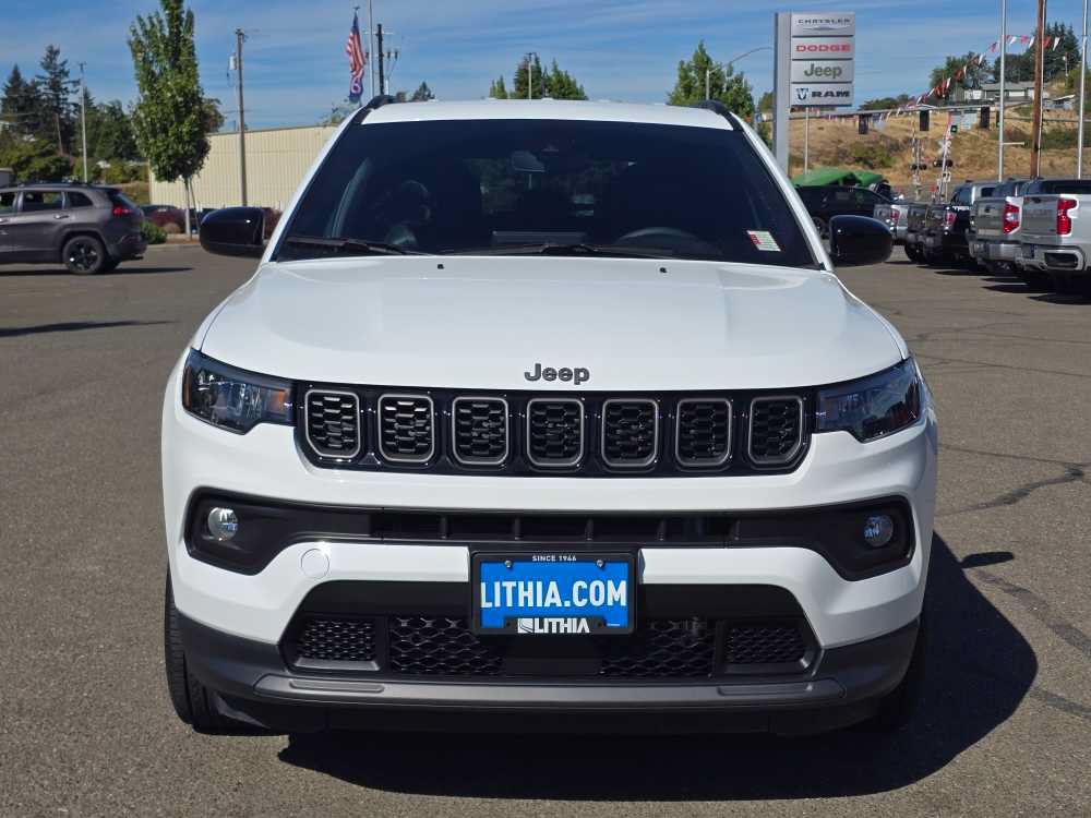 Used 2025 Jeep Compass Latitude w/ Altitude Special Edition AWD/4WD image 8