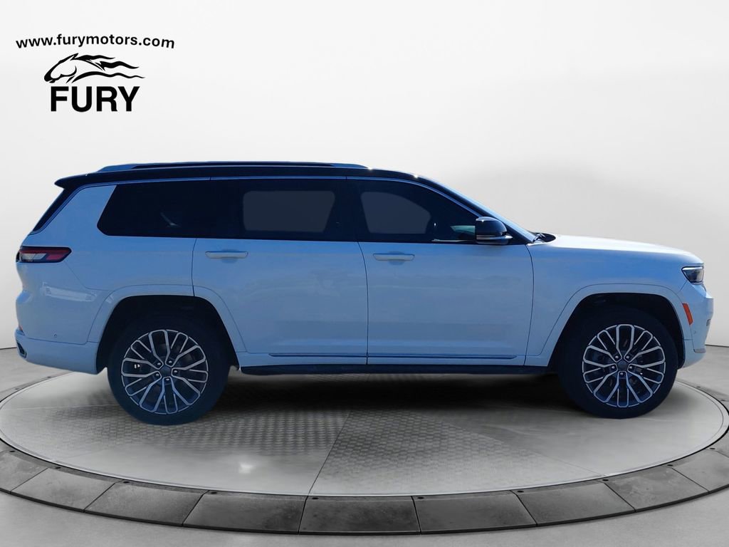 Used 2021 Jeep Grand Cherokee L Summit image 2