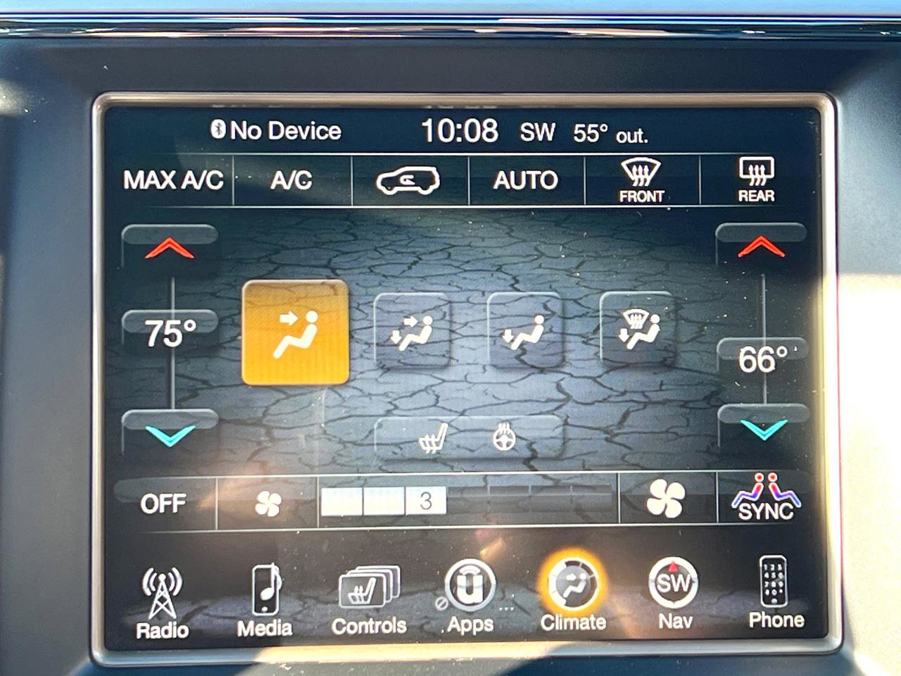 Used 2015 Jeep Grand Cherokee Altitude image 27