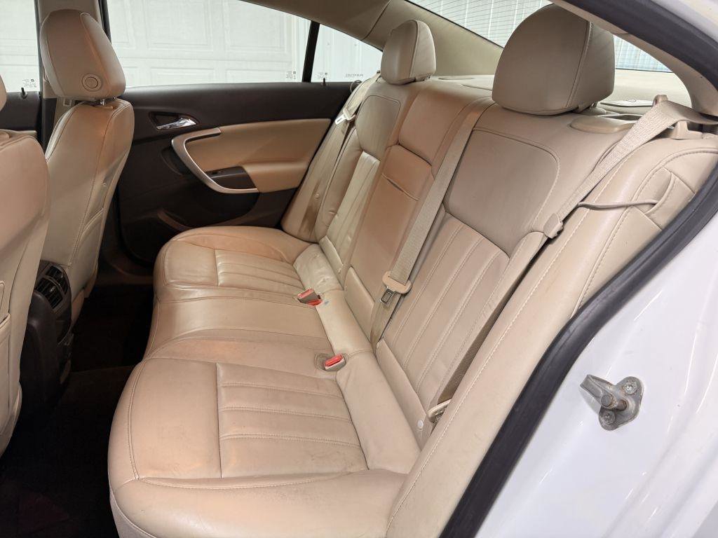 Used 2013 Buick Regal Premium image 25