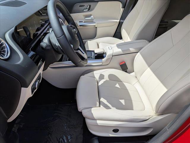 Used 2022 Mercedes-Benz GLA 250 4MATIC w/ Premium Package Lite image 15