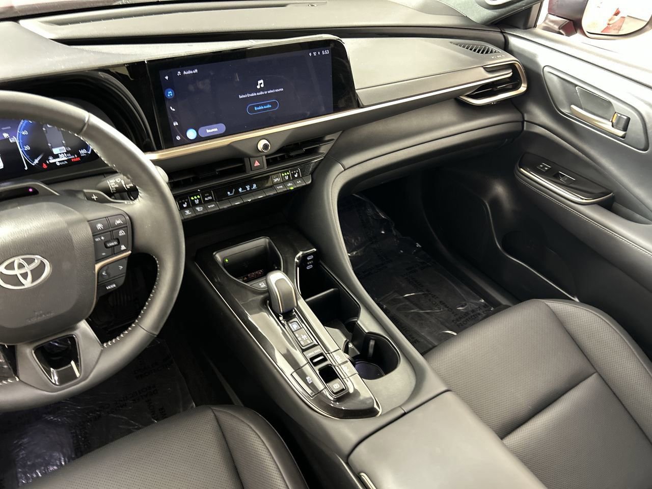 Used 2025 Toyota Crown Signia w/ Advanced Technology Package AWD/4WD image 23