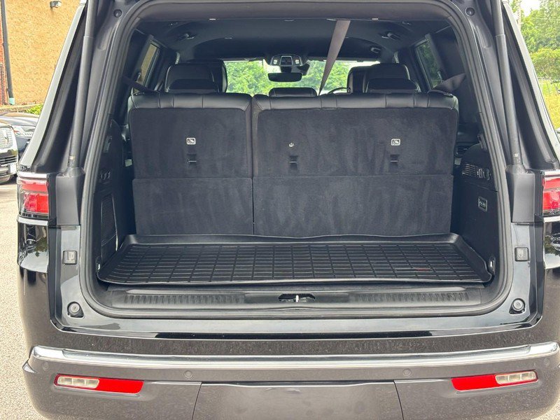 Used 2022 Jeep Wagoneer Series II w/ Flexible Seating Group AWD/4WD image 9