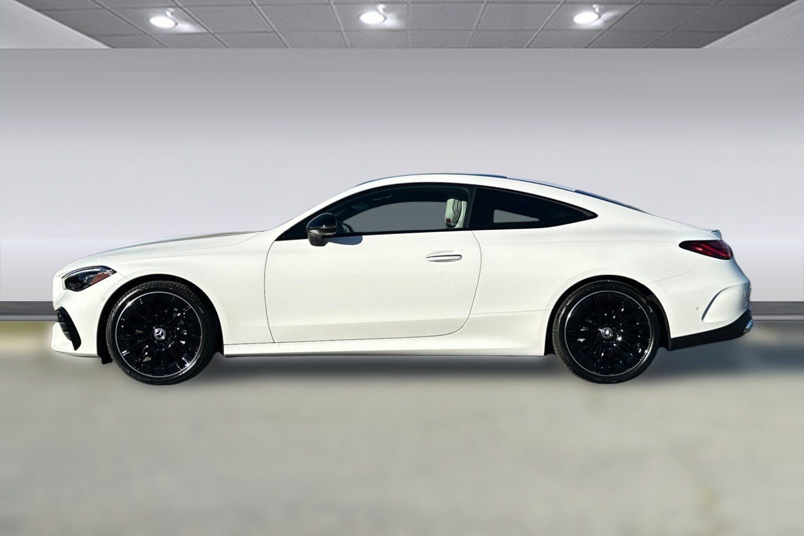 New 2026 Mercedes-Benz CLE 300 4MATIC Coupe image 2