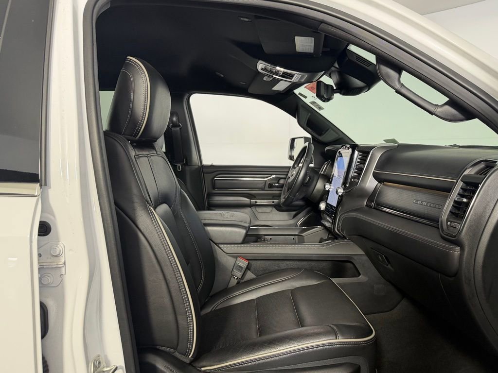 Used 2024 RAM 1500 Limited AWD/4WD image 34
