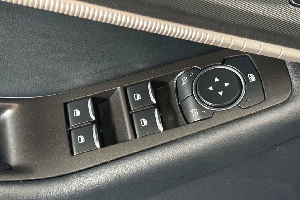 Used 2025 Ford Explorer ST-Line image 17