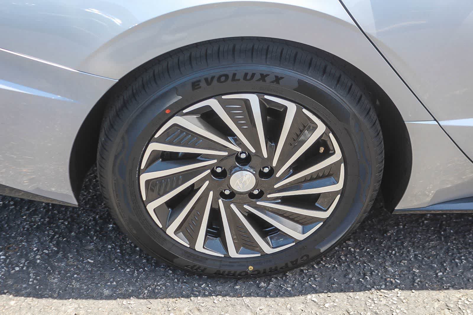 Certified 2023 Hyundai Sonata Limited FWD image 11