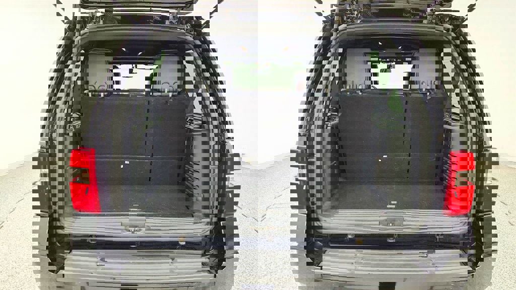 Used 2016 Ford Expedition Limited image 22