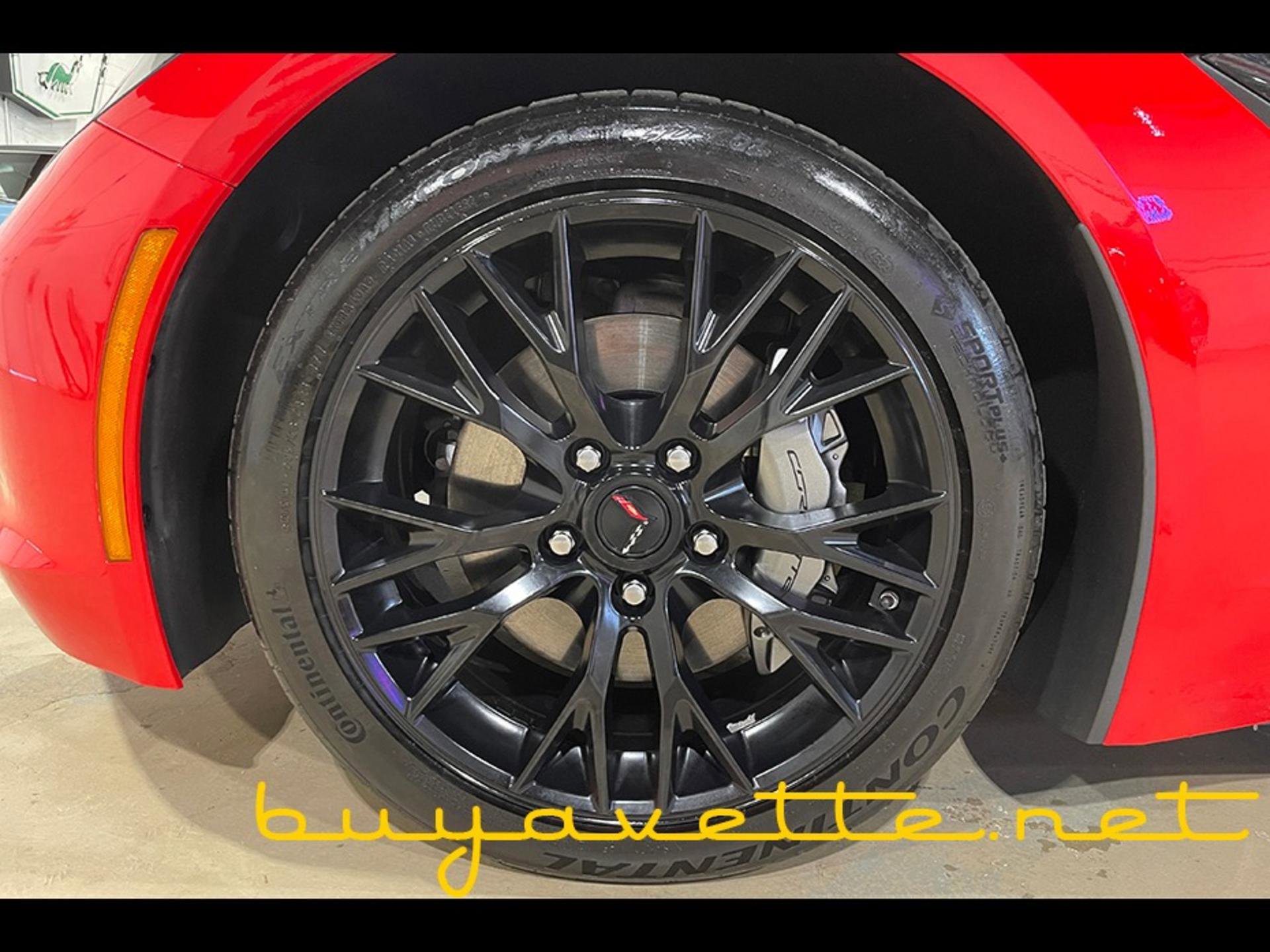 Used 2015 Chevrolet Corvette Stingray Coupe image 10