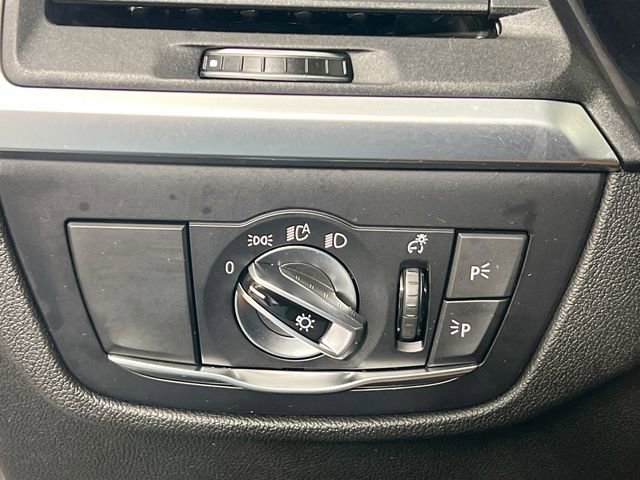 Used 2025 BMW X4 xDrive30i image 25