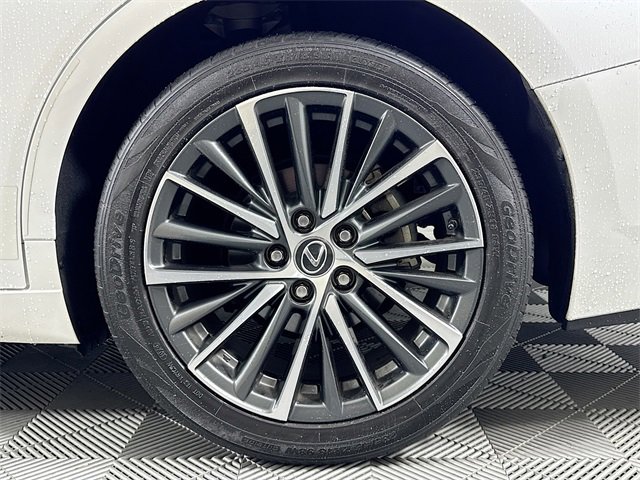 Used 2023 Lexus ES 350 Luxury image 49