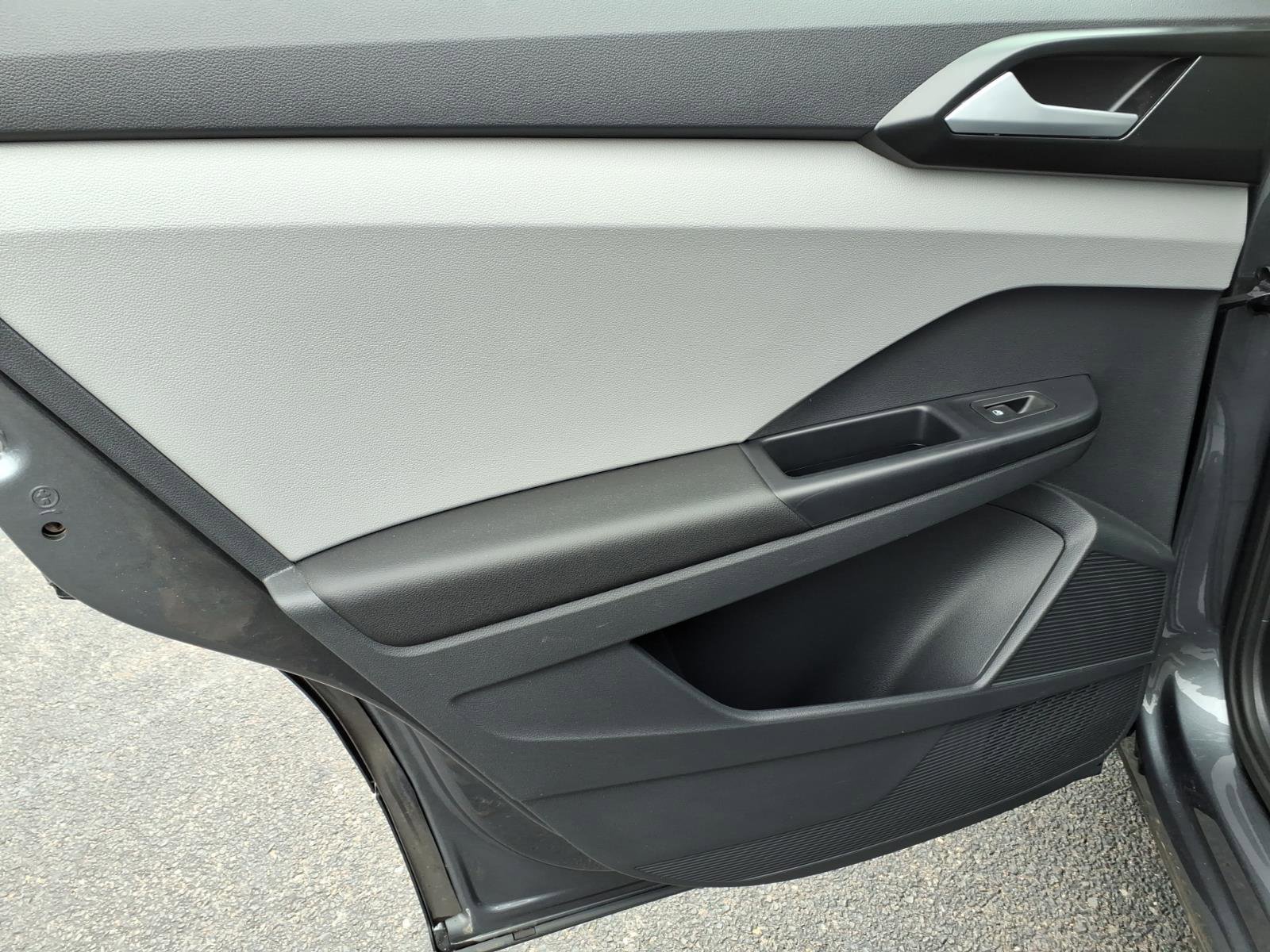 Certified 2023 Volkswagen Taos S w/ Driver Assistance Package image 14