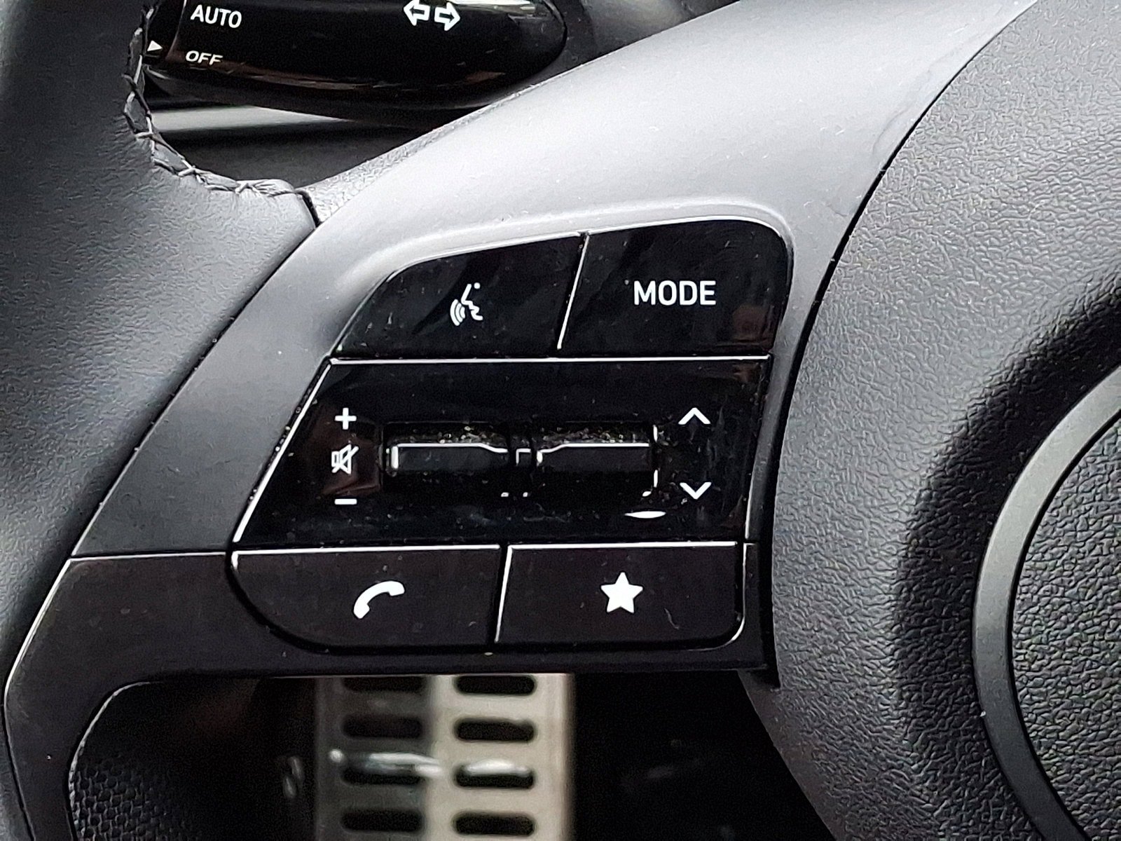 Certified 2025 Hyundai Elantra Sport FWD image 20