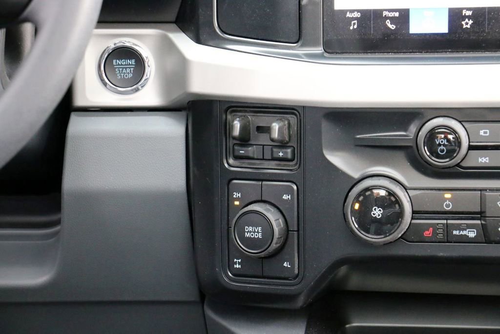 New 2026 Ford F250 XLT w/ XLT Premium Package image 34