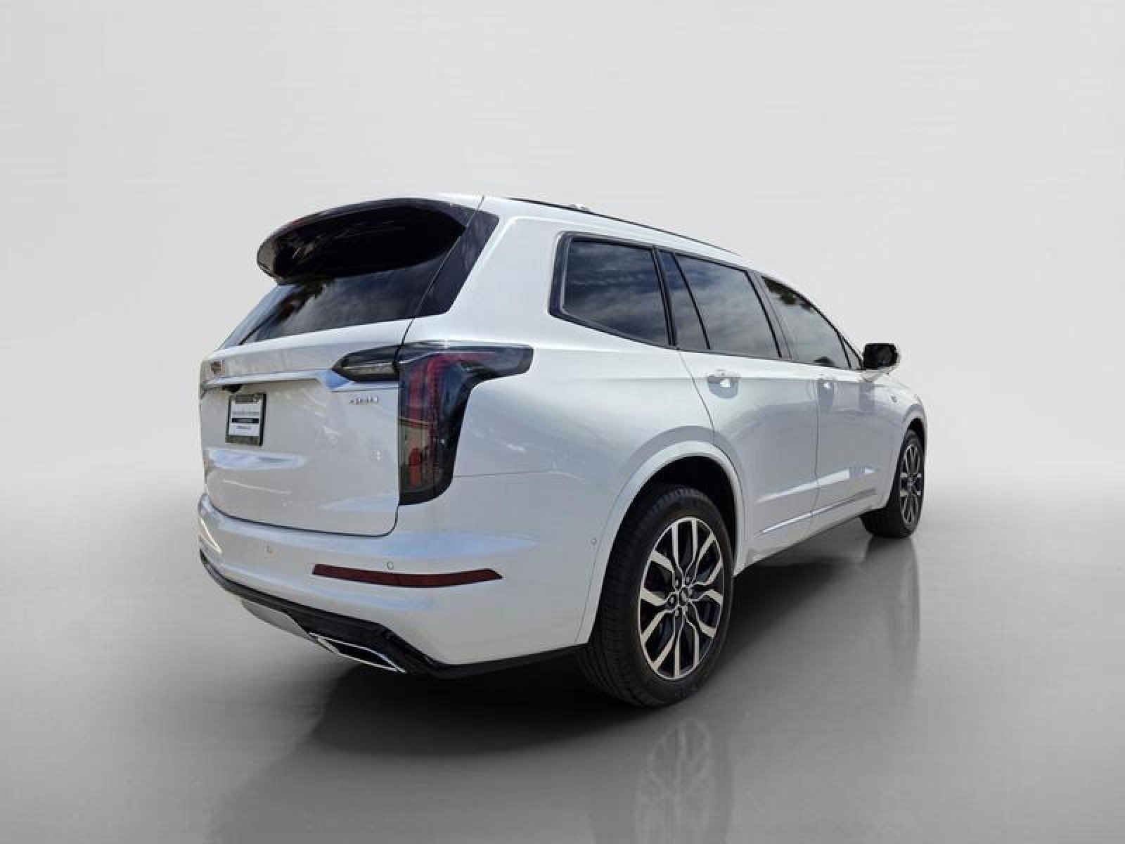 Used 2023 Cadillac XT6 Sport w/ Platinum Package AWD/4WD image 5