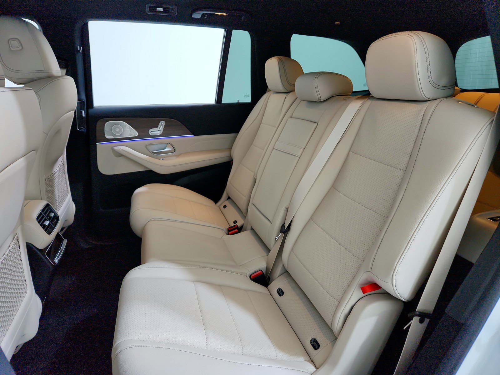 New 2026 Mercedes-Benz GLS 450 4MATIC image 8