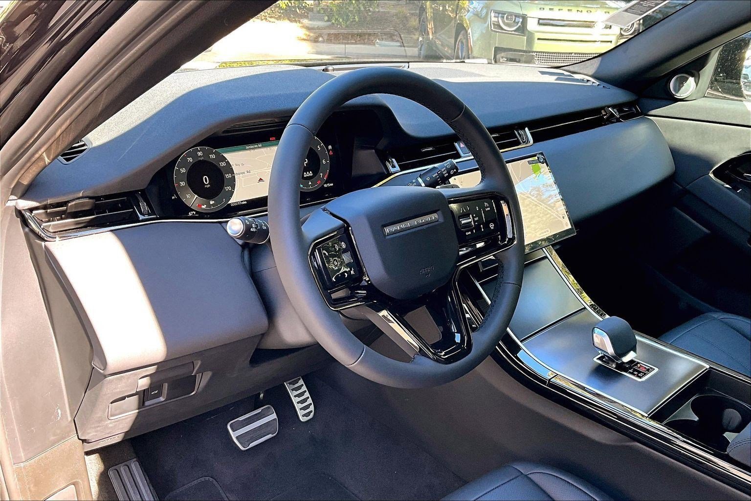 New 2026 Land Rover Range Rover Evoque Dynamic SE AWD/4WD image 4