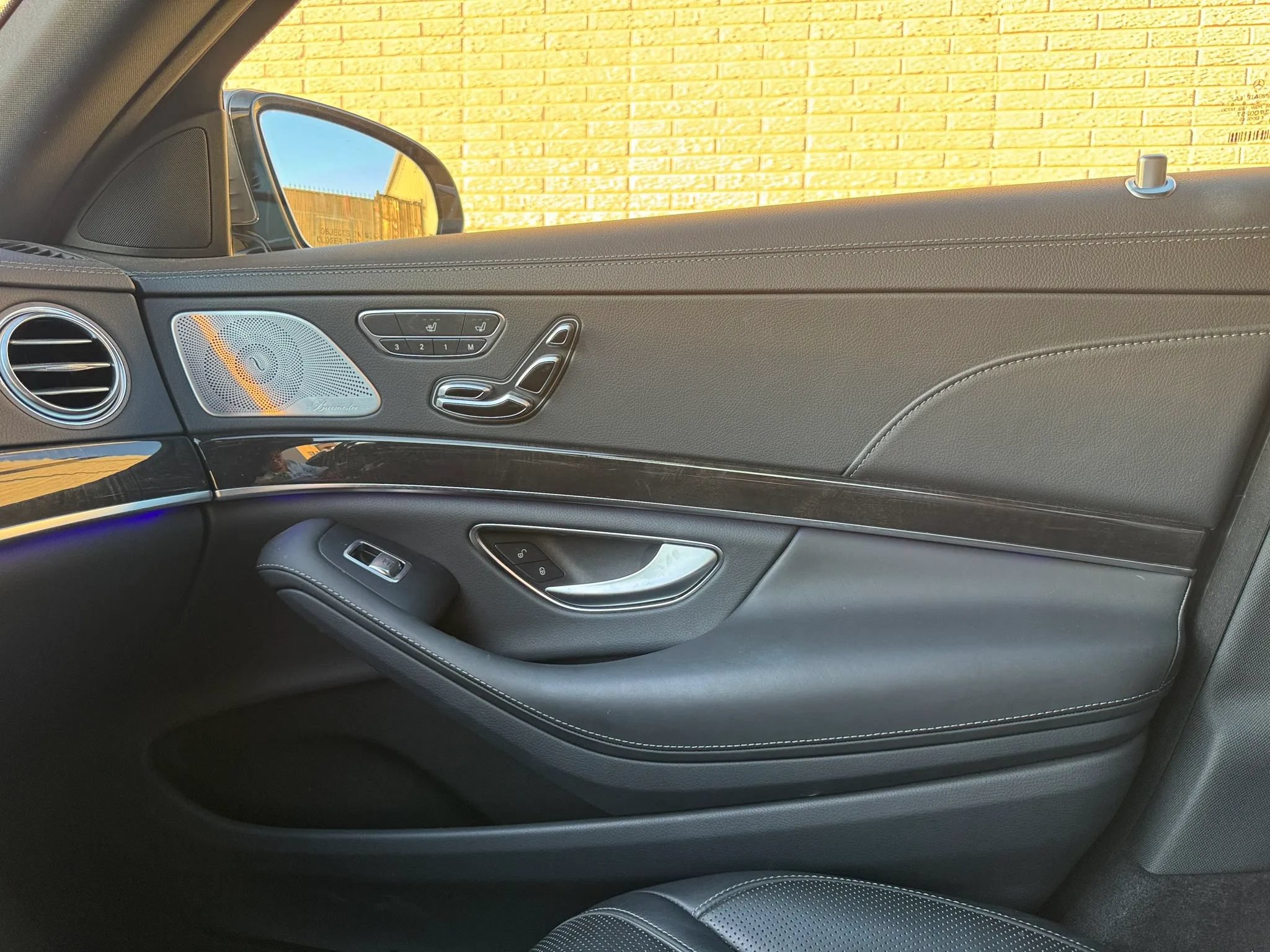 Used 2019 Mercedes-Benz S 560 Sedan image 27