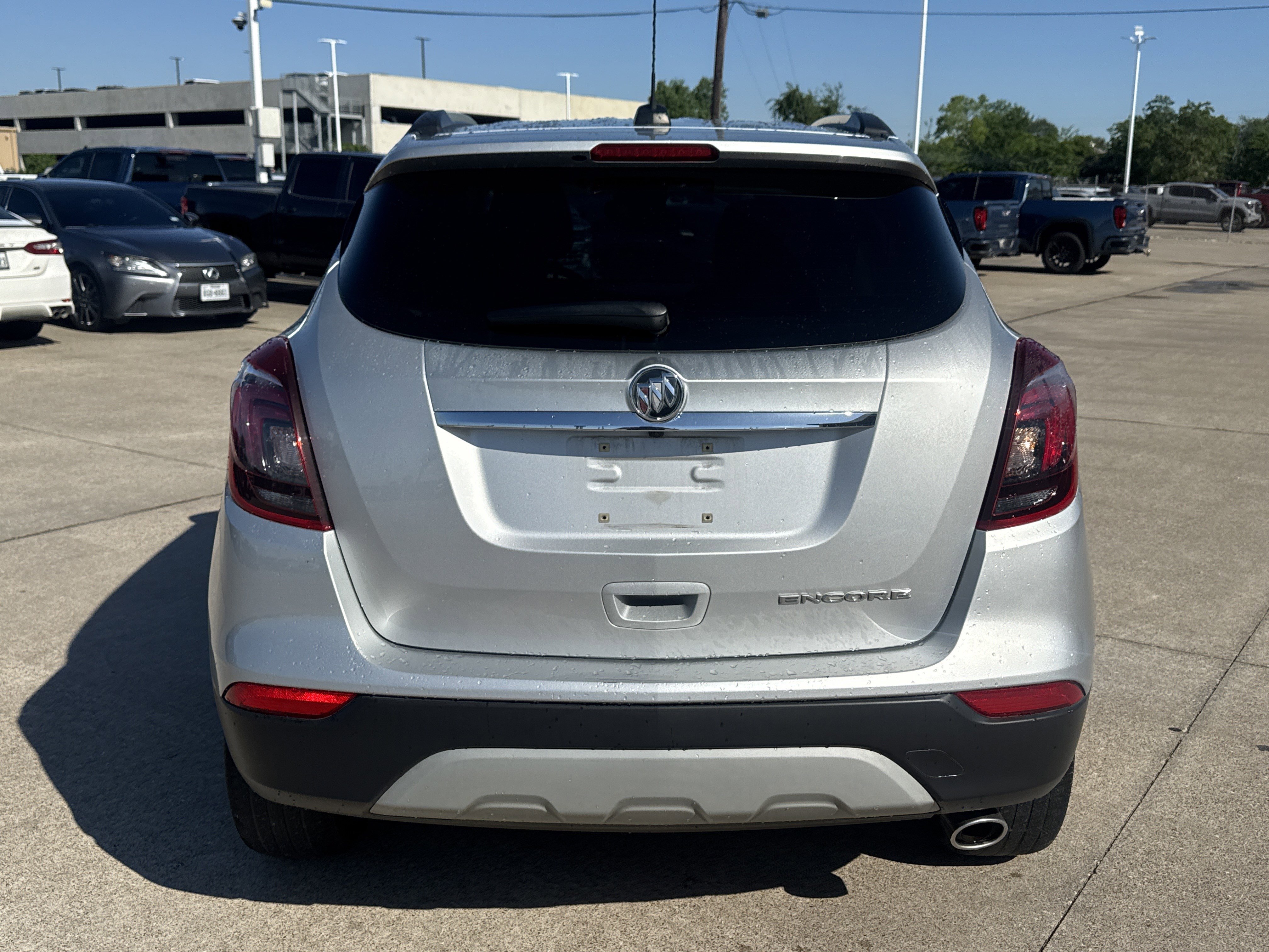 Used 2022 Buick Encore Preferred w/ Safety Package FWD image 11