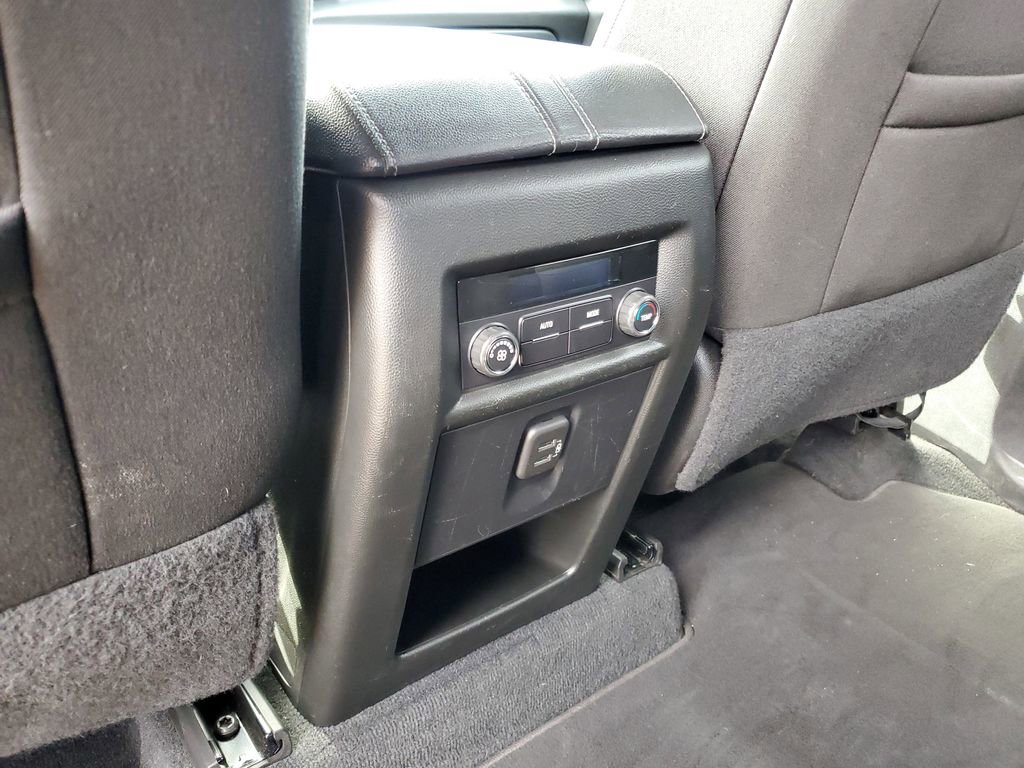 Certified 2023 Chevrolet Traverse LT image 28