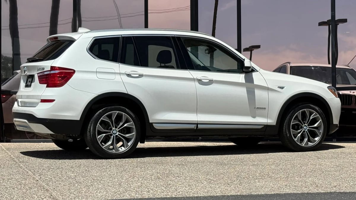 Used 2016 BMW X3 xDrive28i AWD/4WD image 14