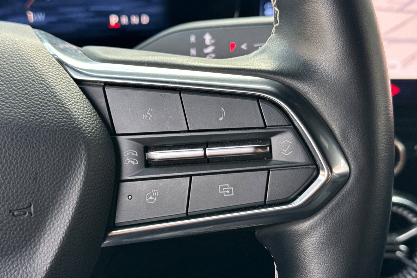 Used 2024 Chevrolet Blazer EV LT image 35