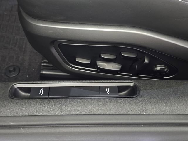 Certified 2020 Porsche 911 Carrera 4S AWD/4WD image 15