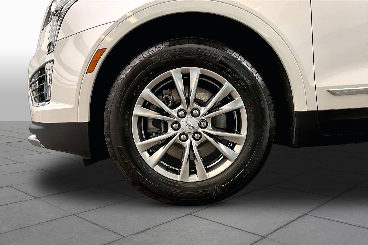 Used 2022 Cadillac XT5 Premium Luxury FWD image 11