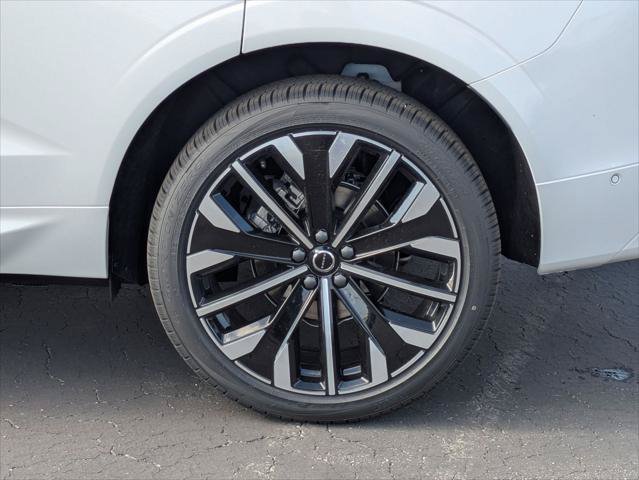 New 2026 Volvo XC60 B5 Ultra w/ Climate Package AWD/4WD image 6