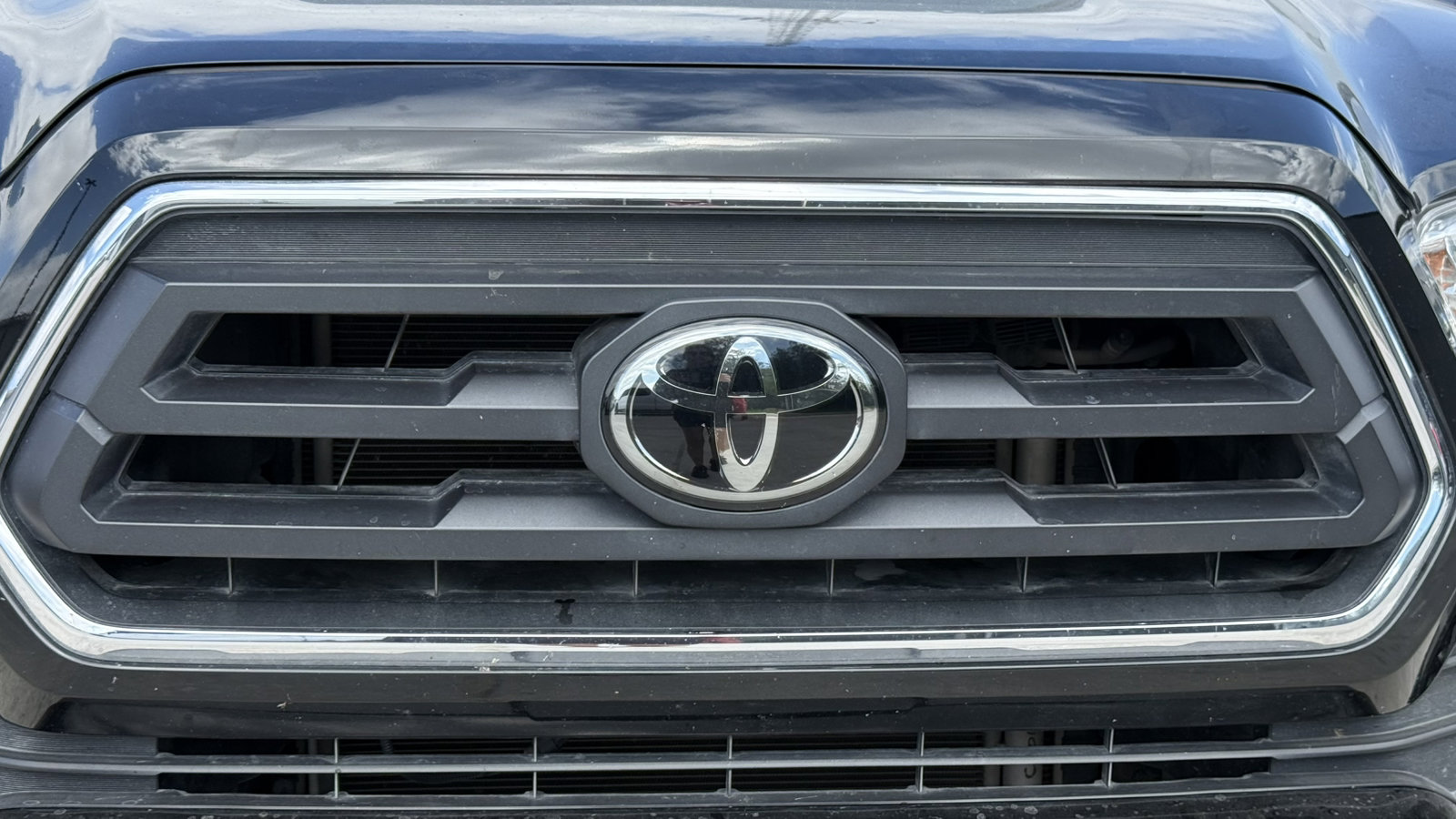 Used 2023 Toyota Tacoma SR5 image 3