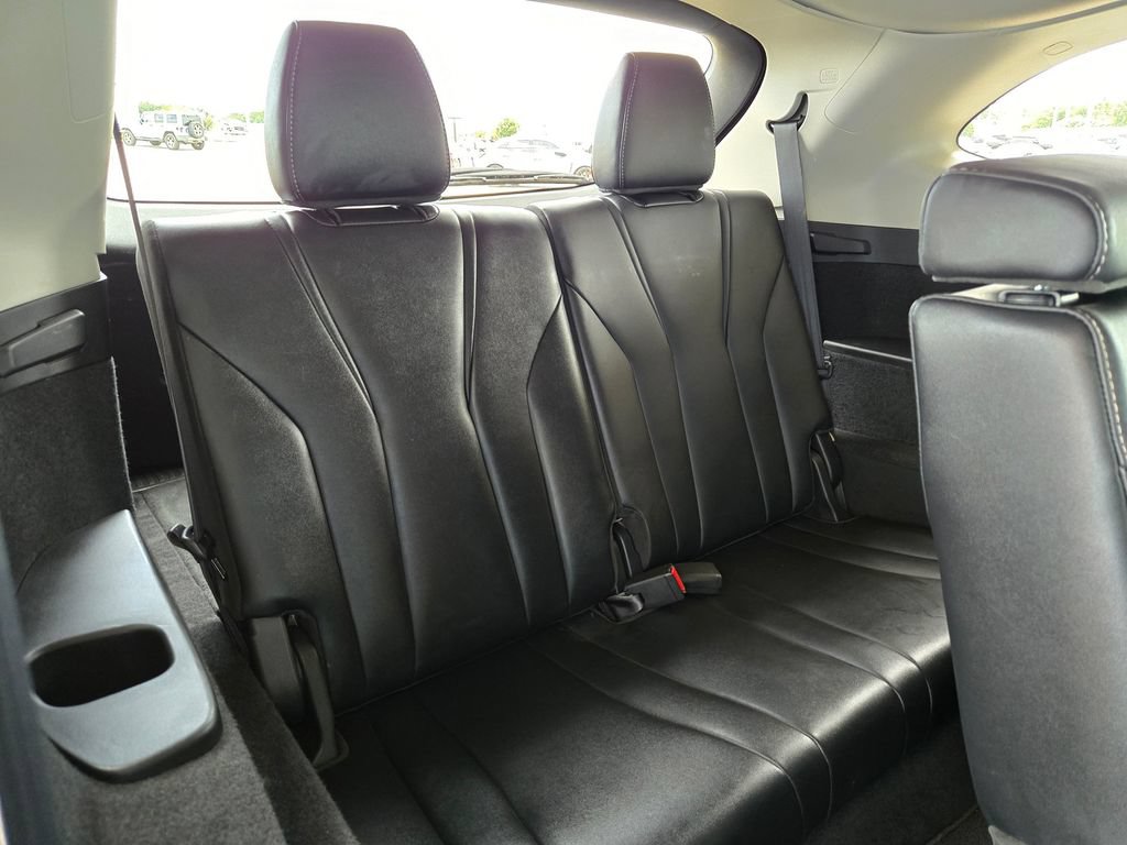 Used 2023 Acura MDX w/ Technology Package FWD image 26