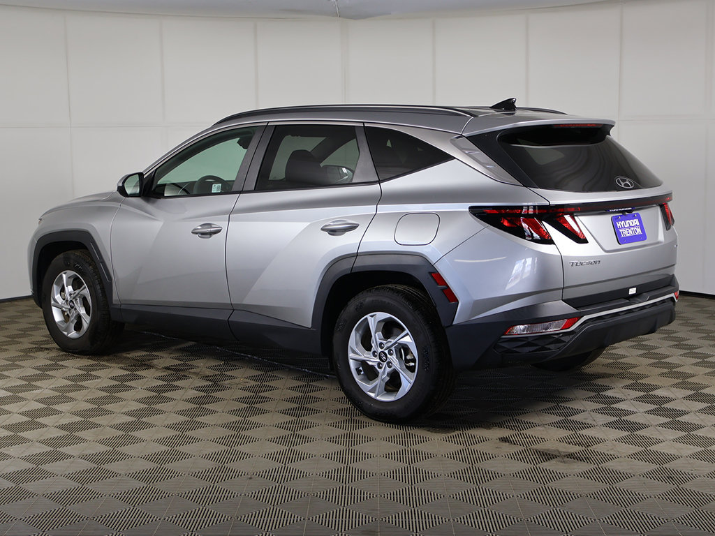Certified 2024 Hyundai Tucson SEL AWD/4WD image 9