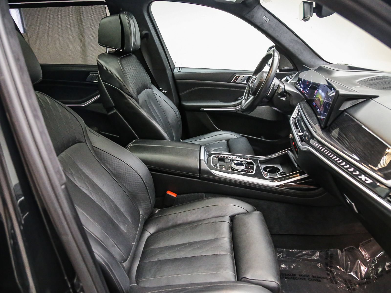 Used 2024 BMW X7 xDrive40i w/ Executive Package AWD/4WD image 17
