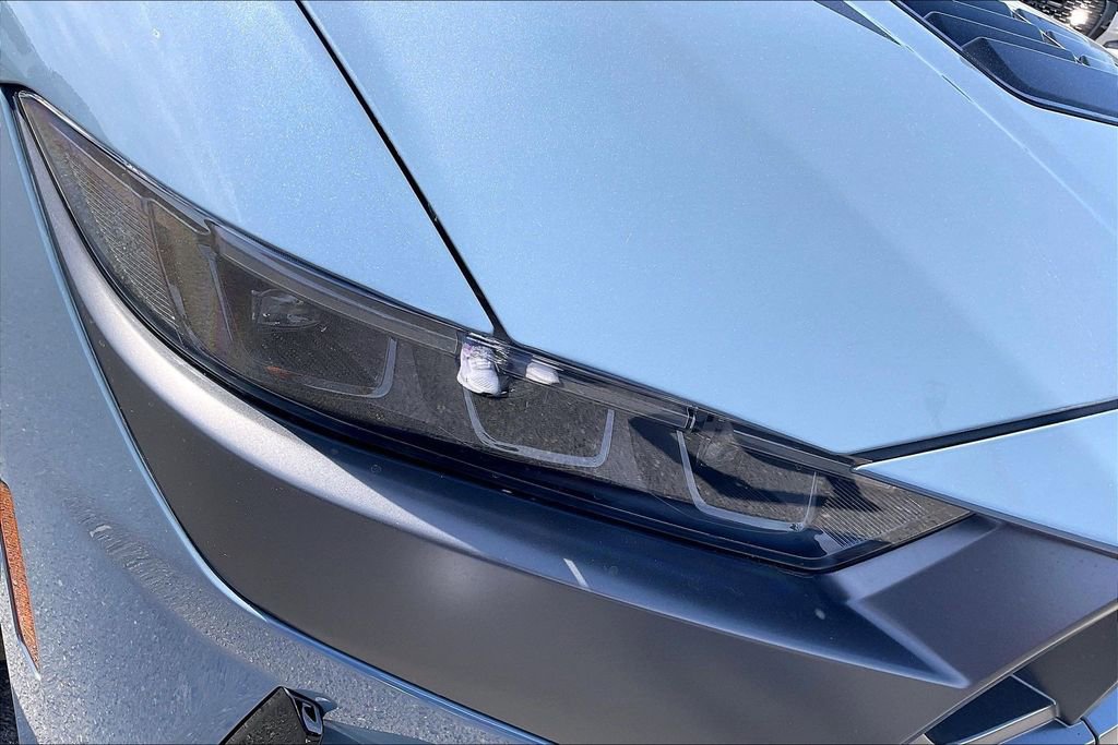 Used 2025 Ford Mustang Dark Horse image 32