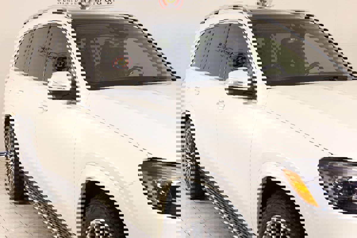 Used 2023 Mercedes-Benz GLS 580 4MATIC image 39