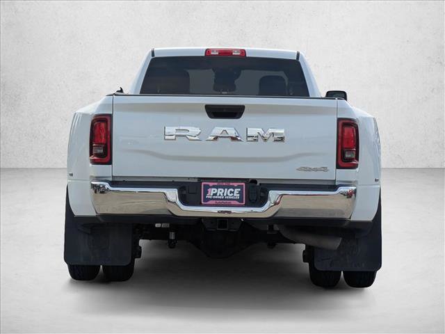 Used 2025 RAM 3500 Tradesman w/ Chrome Appearance Group AWD/4WD image 6