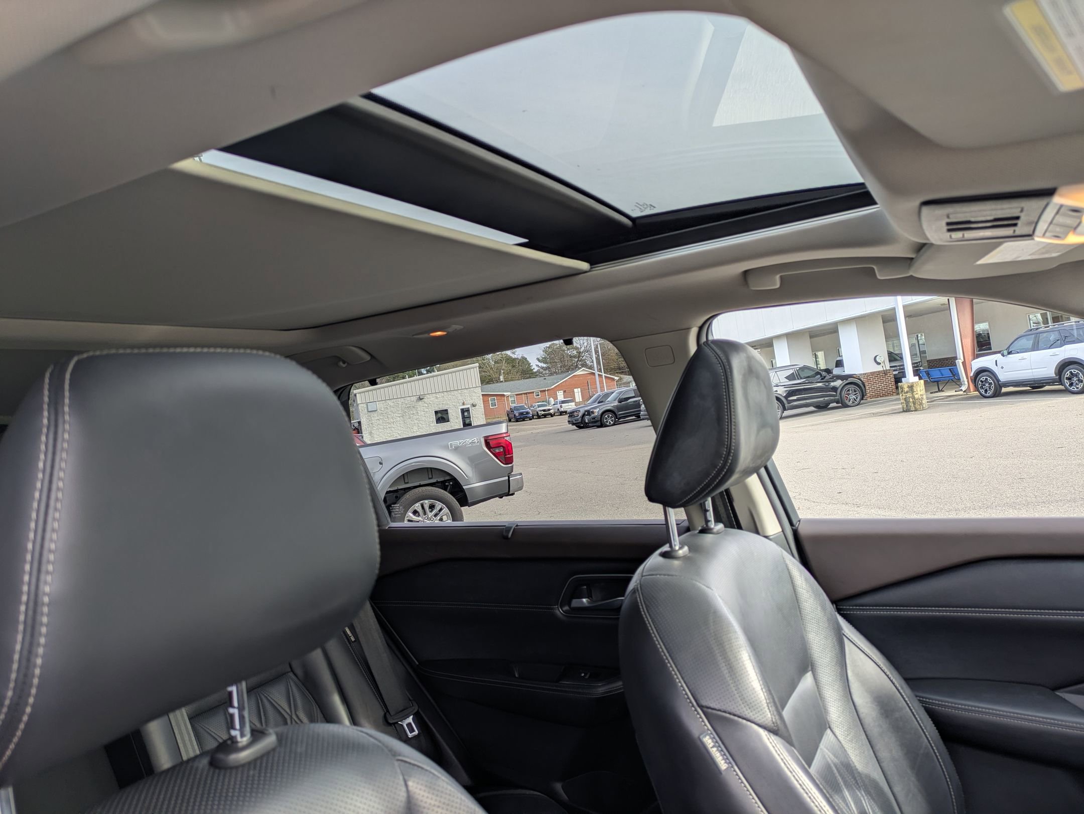 Used 2021 Nissan Rogue Platinum image 35